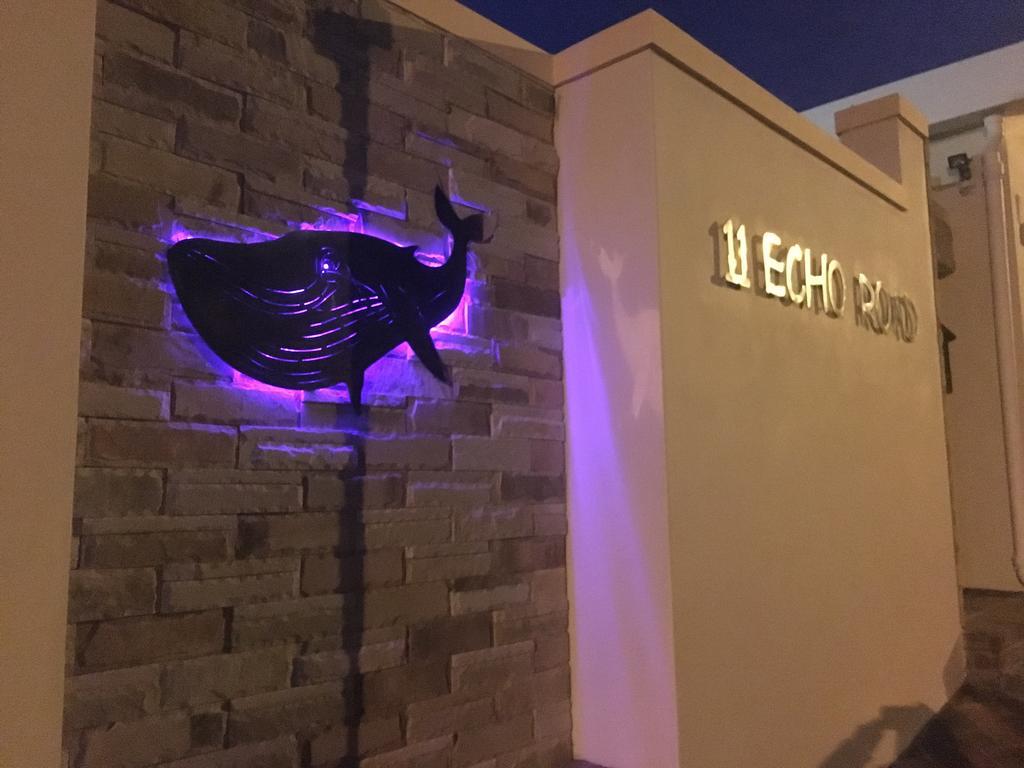 Ferienwohnung A Whale Of A Time Fish Hoek Exterior foto